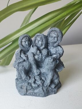 Vintage Alaska Souvenir Figurine
